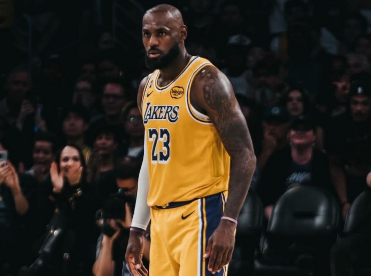 Abaikan Stephen Curry, LeBron James Sebut Satu-satunya Pebasket yang Bisa Pecahkan Rekor Poinnya! Abaikan Stephen Curry, LeBron James Sebut Satu-satunya Pebasket yang Bisa Pecahkan Rekor Poinnya!