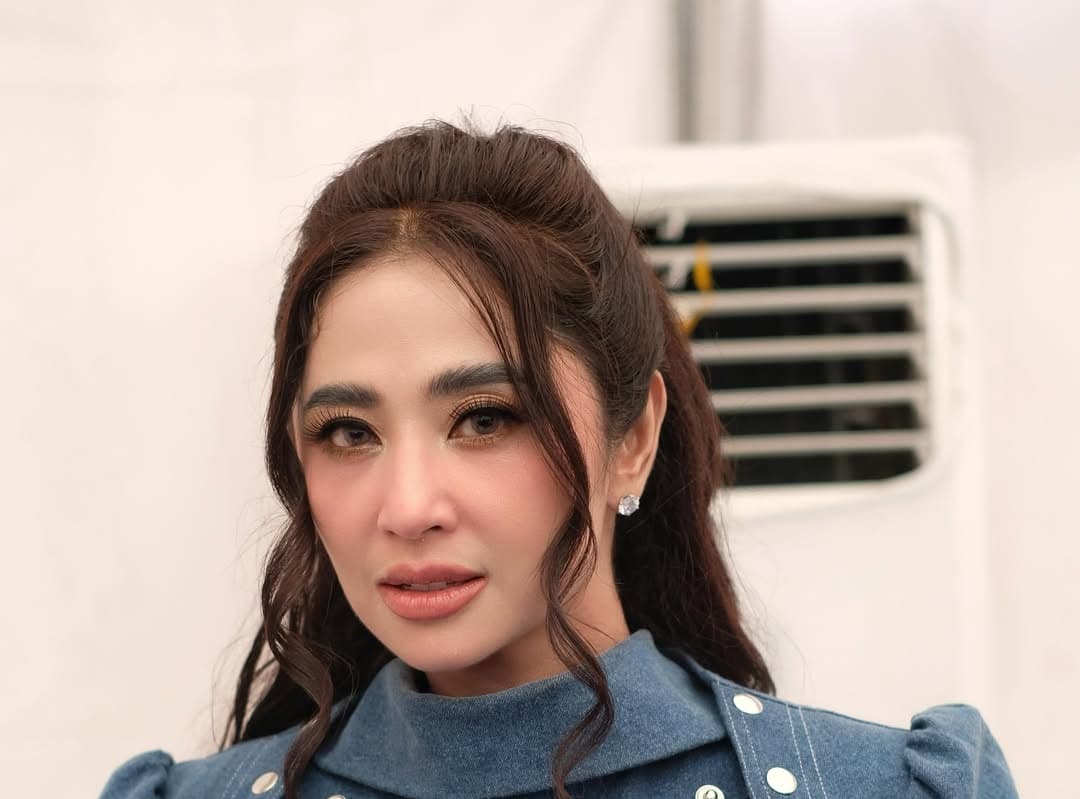 Cerita Dewi Perssik soal Putranya Masuk Rumah Sakit 3 Hari saat Pendidikan Militer Cerita Dewi Perssik soal Putranya Masuk Rumah Sakit 3 Hari saat Pendidikan Militer