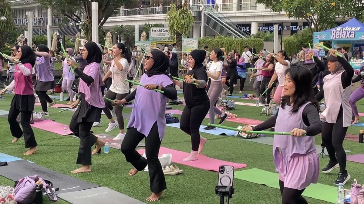 Pound Fit X MusicZone Berlangsung Meriah, Energik Gerak Sambil Tepuk Ripstix! Pound Fit X MusicZone Berlangsung Meriah, Energik Gerak Sambil Tepuk Ripstix!