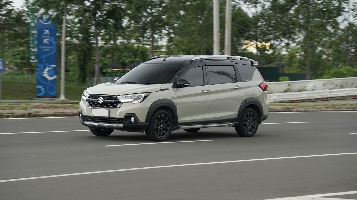 6 Cara Minimalkan Risiko Kecelakaan dengan Terapkan Defensive Driving 6 Cara Minimalkan Risiko Kecelakaan dengan Terapkan Defensive Driving
