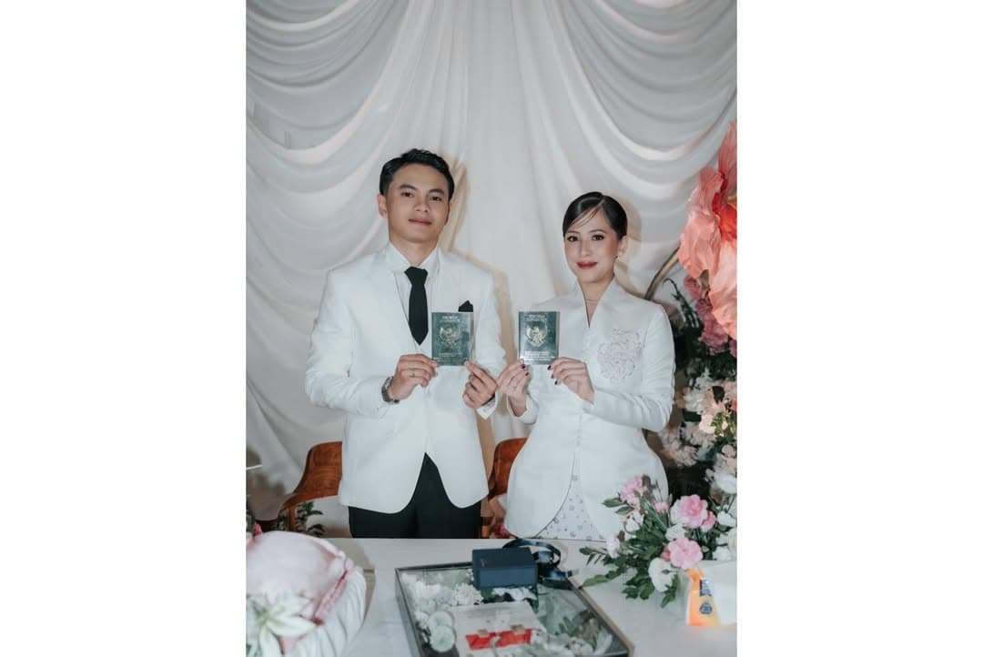 Adhisty Zara Tiba-Tiba Umumkan Menikah, Rekan Artis Turut Bahagia Adhisty Zara Tiba-Tiba Umumkan Menikah, Rekan Artis Turut Bahagia