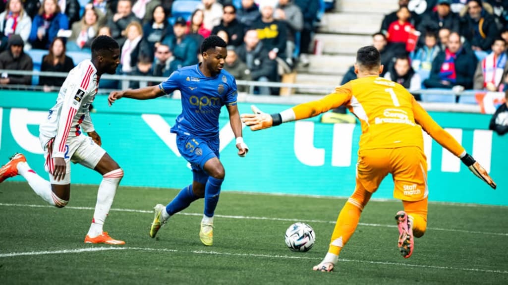 Efek Domino Anthony Gordon, Penyerang Barcelona Segera Gabung Klub Prancis Efek Domino Anthony Gordon, Penyerang Barcelona Segera Gabung Klub Prancis