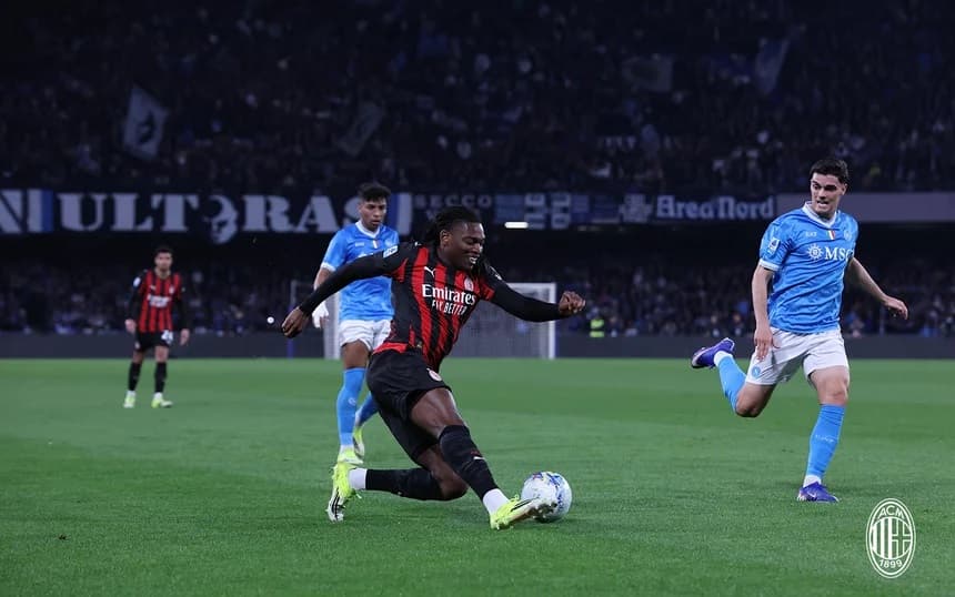 Rafael Leao Ingin Cabut, AC Milan Terpaksa Banting Harga? Rafael Leao Ingin Cabut, AC Milan Terpaksa Banting Harga?