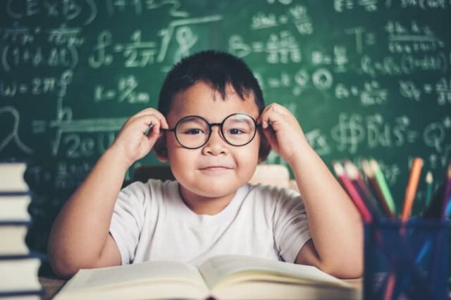 IQ Anak Diturunkan Ayah atau Ibu? Ini Penjelasannya IQ Anak Diturunkan Ayah atau Ibu? Ini Penjelasannya