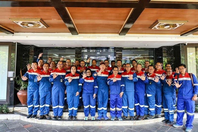 Dewan Komisaris Pertamina Tinjau Fasilitas Operasi dan Stabilitas Pasokan Energi di Bali Dewan Komisaris Pertamina Tinjau Fasilitas Operasi dan Stabilitas Pasokan Energi di Bali
