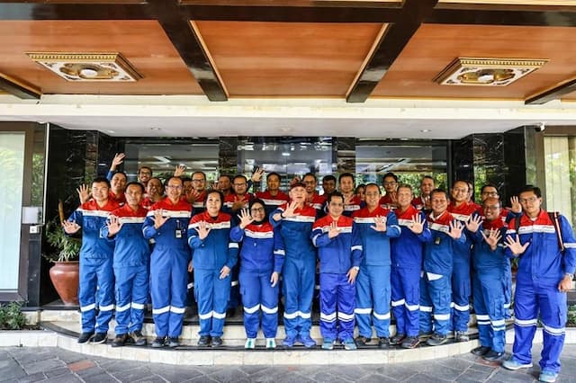 Dewan Komisaris Pertamina Tinjau Fasilitas Operasi dan Stabilitas Pasokan Energi di Bali Dewan Komisaris Pertamina Tinjau Fasilitas Operasi dan Stabilitas Pasokan Energi di Bali