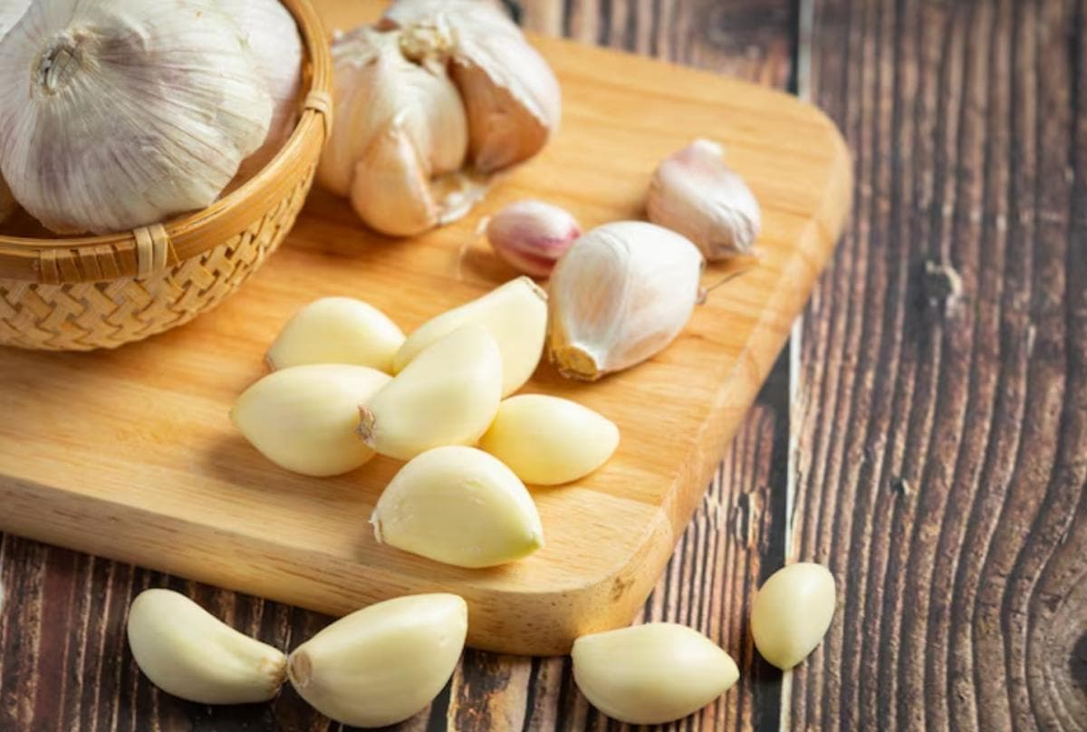 Mitos atau Fakta: Bawang Putih Baik untuk Jantung Mitos atau Fakta: Bawang Putih Baik untuk Jantung