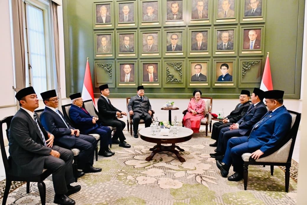 Momen Prabowo Bincang dengan Megawati, Gibran hingga JK di Hari Pancasila Momen Prabowo Bincang dengan Megawati, Gibran hingga JK di Hari Pancasila