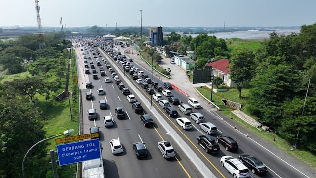 Arus Balik Liburan, 50 Ribu Kendaraan dari Trans Jawa Terpantau Menuju Jakarta Arus Balik Liburan, 50 Ribu Kendaraan dari Trans Jawa Terpantau Menuju Jakarta
