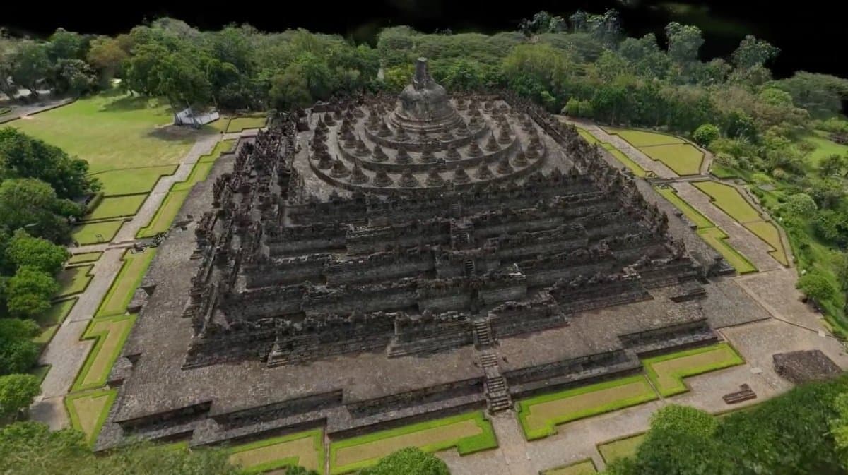 Pertama Kali, Candi Borobudur Diabadikan Secara Digital dengan Teknologi 3D dan Drone 360 Pertama Kali, Candi Borobudur Diabadikan Secara Digital dengan Teknologi 3D dan Drone 360