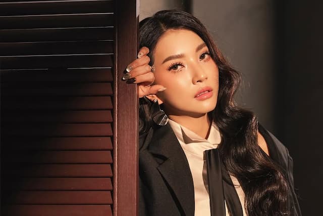 Rumah Sarwendah Terancam Disita Bank gara-gara Utang, Siap Balik ke Rumah Orangtua? Rumah Sarwendah Terancam Disita Bank gara-gara Utang, Siap Balik ke Rumah Orangtua?