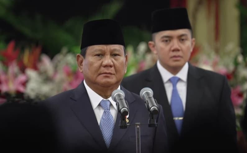 Prabowo Kirim Bantuan Lewat Udara ke Palestina, Seskab Teddy: Tidak Semua Negara Mampu! Prabowo Kirim Bantuan Lewat Udara ke Palestina, Seskab Teddy: Tidak Semua Negara Mampu!