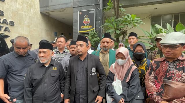 Hercules Dilaporkan soal Dugaan Intimidasi, Polda Metro Gerak Cepat Periksa Ilma Sani Hercules Dilaporkan soal Dugaan Intimidasi, Polda Metro Gerak Cepat Periksa Ilma Sani