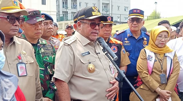 Kebakaran Pasar Jiung Kemayoran, Rano Karno: 304 Bangunan Ludes! Kebakaran Pasar Jiung Kemayoran, Rano Karno: 304 Bangunan Ludes!