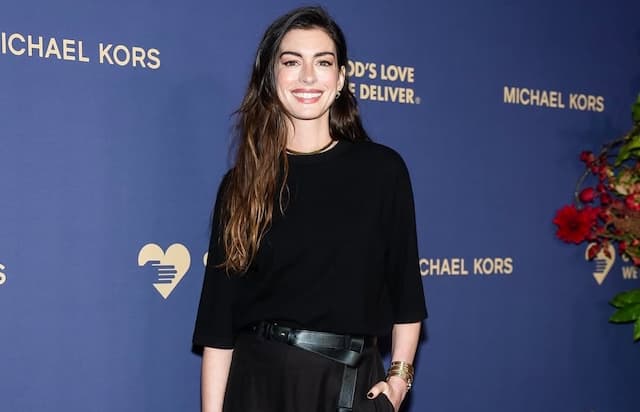 Anne Hathaway Sempat Mengidap Katarak di Usia Muda, Apa Penyebabnya? Anne Hathaway Sempat Mengidap Katarak di Usia Muda, Apa Penyebabnya?