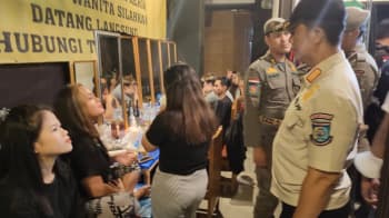 Polisi Ungkap Prostitusi Berkedok Toko Baju, PSK hingga Muncikari Ditangkap