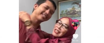 Viral! Wanita Menikah dengan Pria 18 Tahun Lebih Muda, Netizen: <i>Kirain</i> Ibu dan Anak