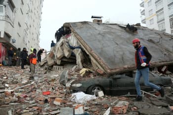 Gempa Dahsyat di Turki dan Suriah Dirasakan Hingga Greenland, Picu Peringatan Tsunami di Italia