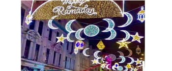 Pertama Kalinya dalam Sejarah, London Penuh dengah Dekorasi Bulan Ramadhan