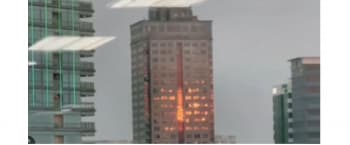 5 Fakta Menara Saidah Gedung Kosong yang Tiba-Tiba Menyala Merah Api