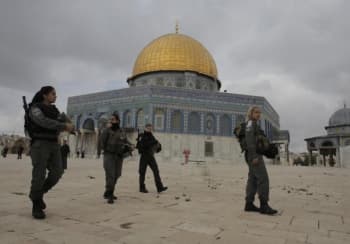 Polisi Israel Gerebek Kompleks Masjid Al Aqsa, Usir Umat Muslim yang Sedang Sholat