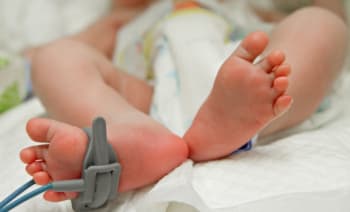 Bayi Malang Dibuang Orangtuanya, Lengkap dengan Surat dan Susu Formula
