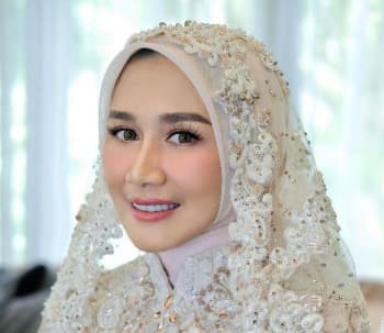 Full Bordir Payet, Gaya Hijab Cantik Dine Mutiara saat Menikah dengan Sahrul Gunawan