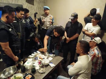 TNI-Polri Gelar Razia Tempat Hiburan Malam di Kawasan Puncak Bogor, Langsung Tes Urine