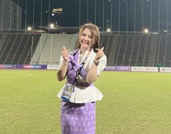 Perempuan Cantik Kamboja yang Terpesona Ketampaman Pratama Arhan Siap Saksikan Laga Timnas Indonesia vs Argentina di SUGBK