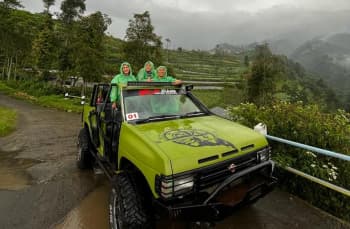 Jelajah Wisata Alam di Kaki Gunung Merbabu dengan Fun Jeep Touring