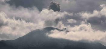 Breaking News! Gunung Ili Lewotolok di NTT Meletus Pagi Ini