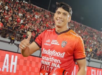 Diperkenalkan di Laga Bali United vs PSM Makassar, Elias Dolah Segera Resmi Gabung Serdadu Tridatu