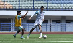 Liga 1 2023-2024: Kabar Baik Buat Persib Bandung, Alberto Rodriguez Siap Kembali Merumput