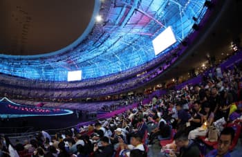 Opening Ceremony Asian Games 2023: Defile Indonesia Curi Perhatian dengan Pakaian Daerah