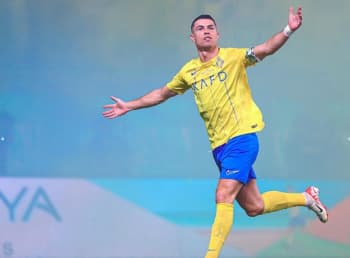 Kapten Al Nassr Cristiano Ronaldo Bikin Kiper Terbaik Dunia 2021 Kebobolan Gol Hantu!