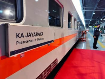 Bye Kursi Tegak, Harga Tiket Kereta Ekonomi Rasa Premium Naik Rp30.000