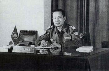 Ini Perbuatan Soeharto yang Bikin Jenderal Ahmad Yani Marah Hingga Tempeleng Soeharto
