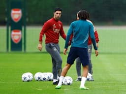 Mikel Arteta Pastikan Arsenal Fokus ke RC Lens, Baru Manchester City