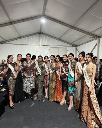Potret Artis Indonesia Rayakan Hari Batik Nasional