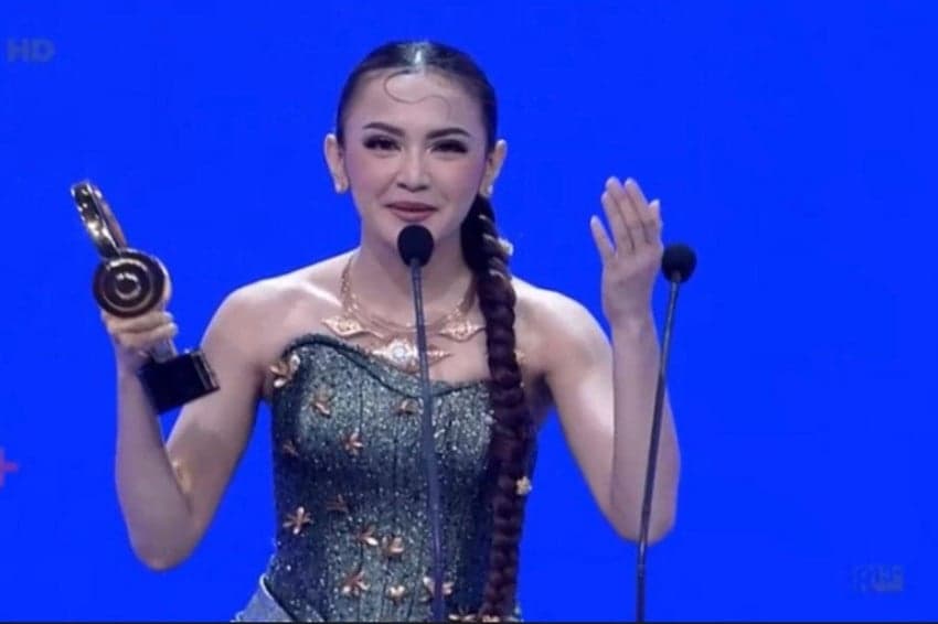 Mahalini Bawa Pulang Piala IMA 2023, Sial Jadi Song of The Year Mahalini Bawa Pulang Piala IMA 2023, Sial Jadi Song of The Year