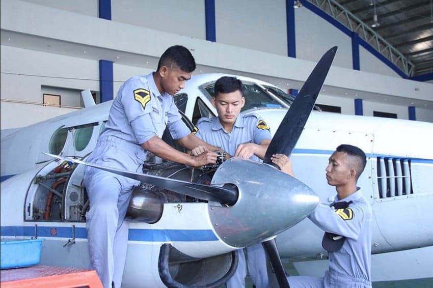 6 Sekolah Kedinasan Terbaik di Makassar, Ada yang Kuliah Gratis dan Auto Jadi PNS 6 Sekolah Kedinasan Terbaik di Makassar, Ada yang Kuliah Gratis dan Auto Jadi PNS