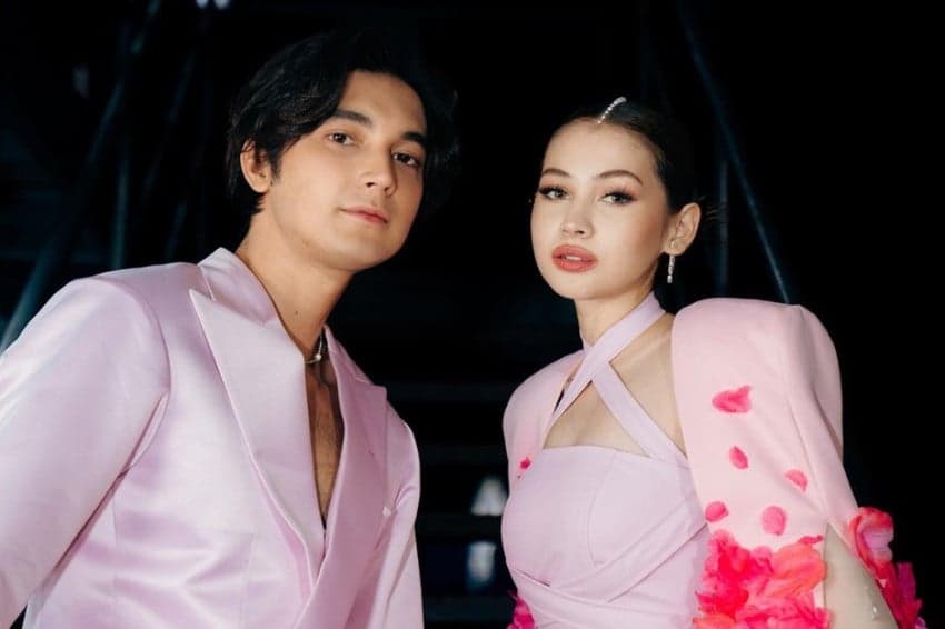 Sandrinna Michelle Tegaskan Tidak Tinggal Bareng Junior Roberts Sandrinna Michelle Tegaskan Tidak Tinggal Bareng Junior Roberts