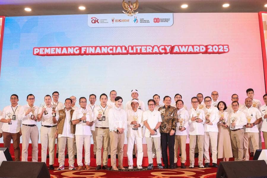 Membanggakan! Pegadaian Raih Penghargaan OJK Financial Literacy Award 2025 Membanggakan! Pegadaian Raih Penghargaan OJK Financial Literacy Award 2025