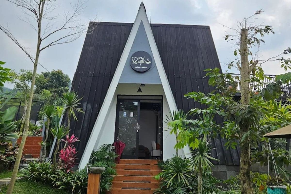 3 Rekomendasi Glamping Murah di Bogor dengan Pemandangan Indah 3 Rekomendasi Glamping Murah di Bogor dengan Pemandangan Indah