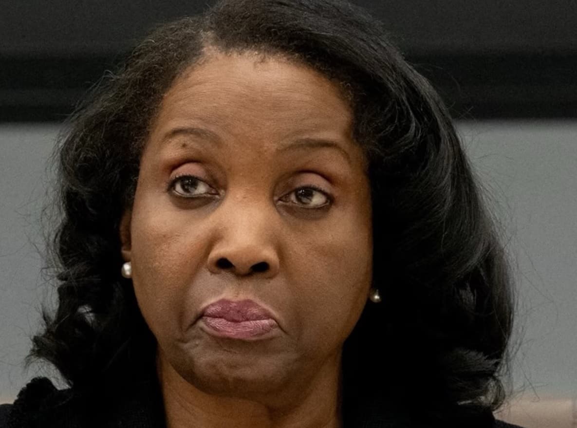 Profil Lisa Cook, Gubernur The Fed yang Tuntut Donald Trump karena Dipecat dari Jabatannya Profil Lisa Cook, Gubernur The Fed yang Tuntut Donald Trump karena Dipecat dari Jabatannya