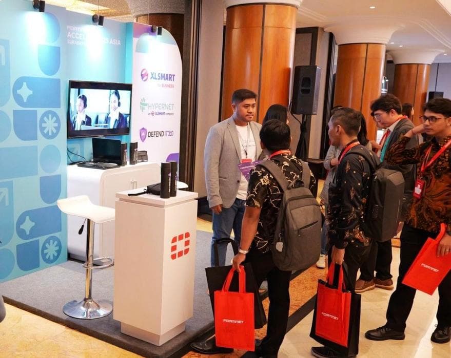 Perkuat Benteng Digital: Kolaborasi Strategis Menjawab Tantangan Keamanan Siber Perkuat Benteng Digital: Kolaborasi Strategis Menjawab Tantangan Keamanan Siber