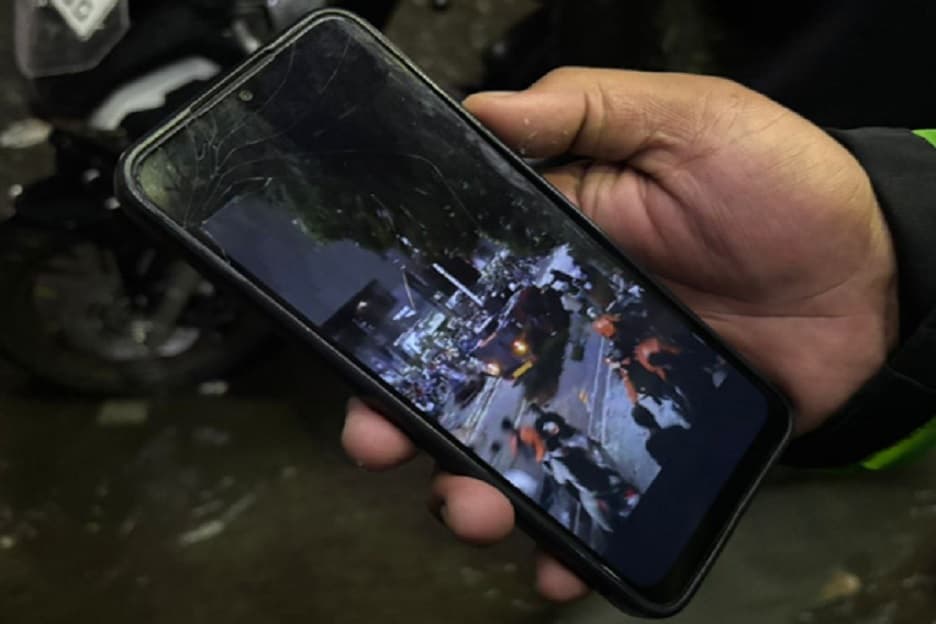 5 Fakta Driver Ojol Tewas Ditabrak Rantis Polisi saat Demo Ricuh di Kawasan DPR 5 Fakta Driver Ojol Tewas Ditabrak Rantis Polisi saat Demo Ricuh di Kawasan DPR