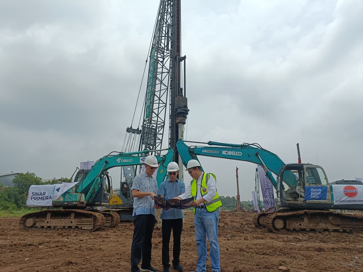 Sinar Primera Groundbreaking Kawasan Pergudangan Modern SPIN di Narogong Sinar Primera Groundbreaking Kawasan Pergudangan Modern SPIN di Narogong