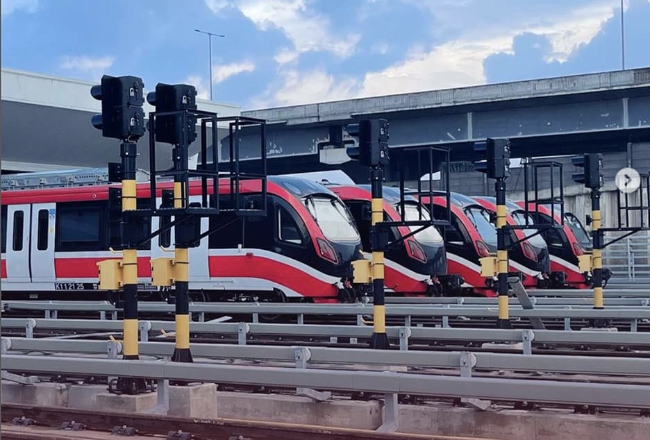 Kantongi Utang Rp4,4 T dari Jerman, Kemenhub Bakal Bangun Kereta Perkotaan Surabaya-Sidoarjo Kantongi Utang Rp4,4 T dari Jerman, Kemenhub Bakal Bangun Kereta Perkotaan Surabaya-Sidoarjo