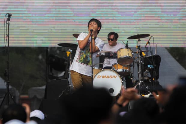 Tampil di Boardang Boarding Fest 2023, Rian D`Masiv Sukses Ajak Penonton Sing a Long Tampil di Boardang Boarding Fest 2023, Rian D`Masiv Sukses Ajak Penonton Sing a Long